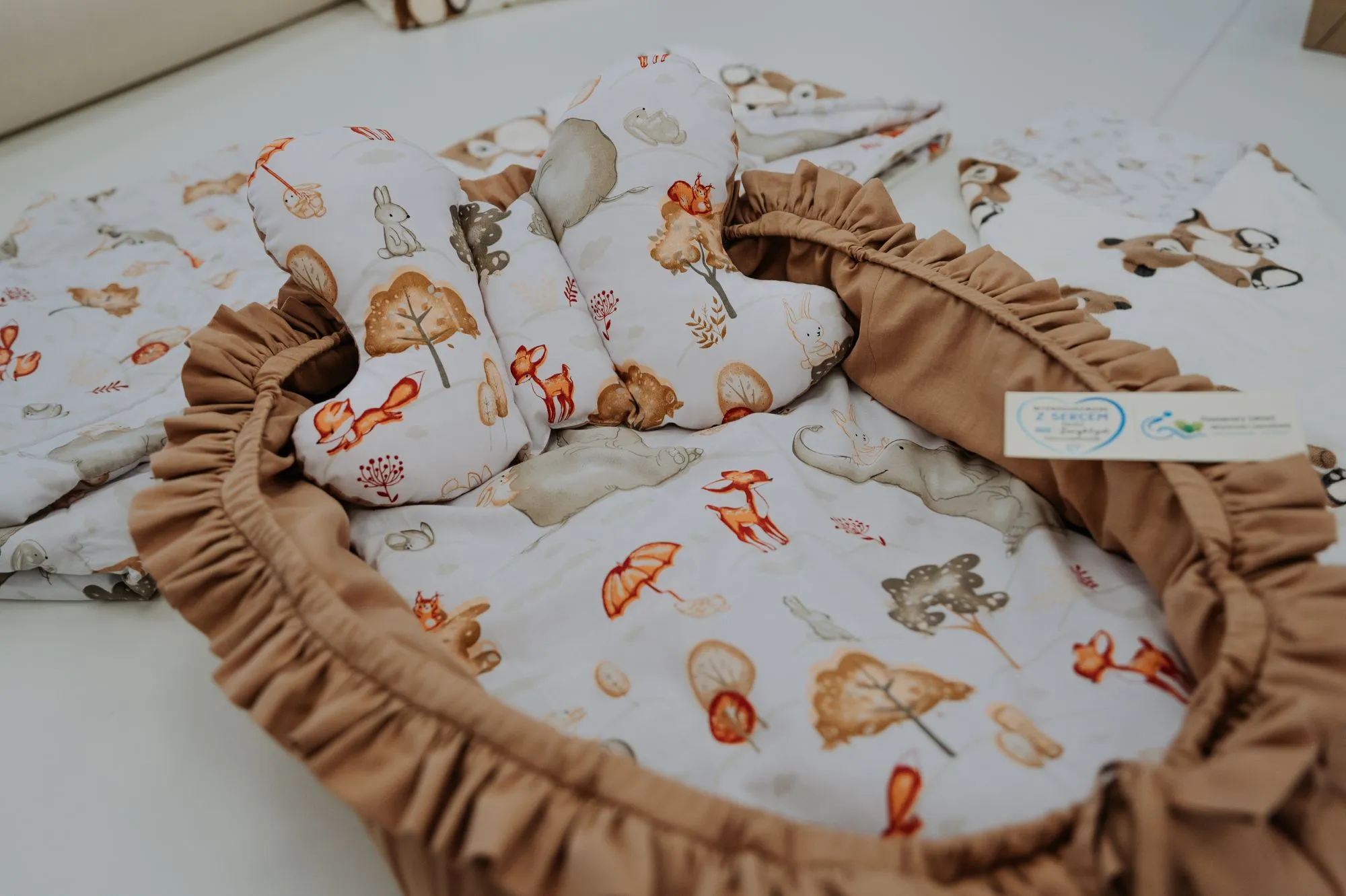 Produkty pracowni krawieckiej — pościel, wyprawki, torby, haft — zdjęcie 3